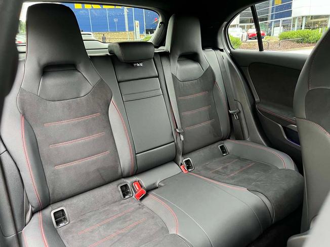 MERCEDES-BENZ A Class Photo 8