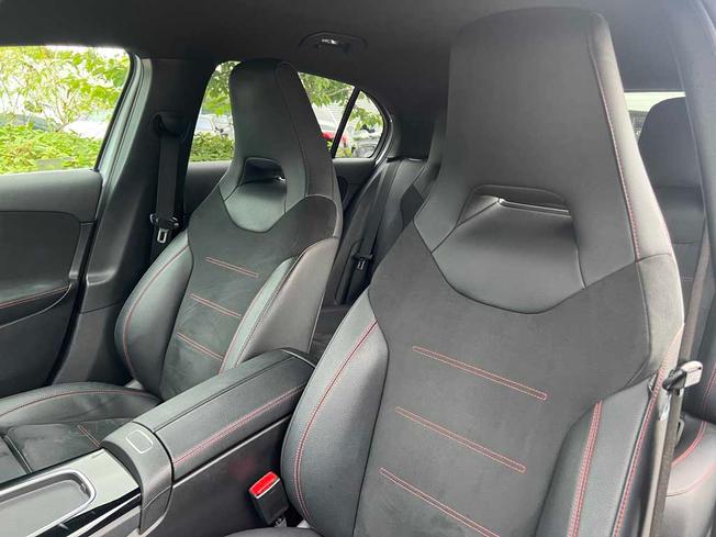 MERCEDES-BENZ A Class Photo 40