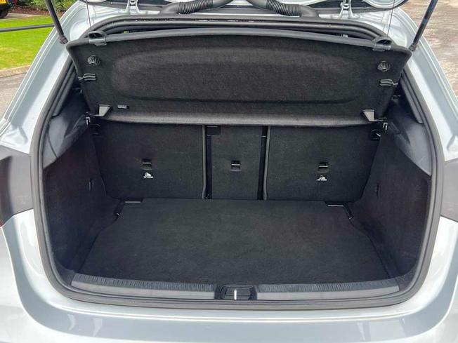 MERCEDES-BENZ A Class Photo 9