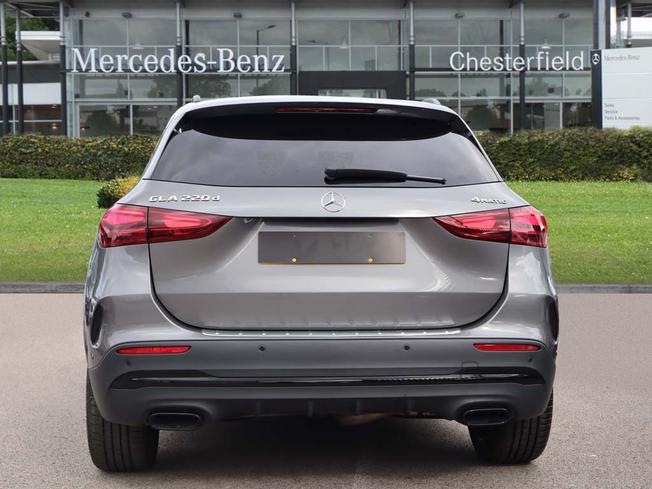 MERCEDES-BENZ GLA Photo 10