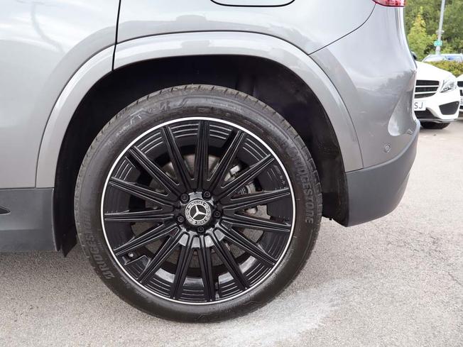 MERCEDES-BENZ GLA Photo 13