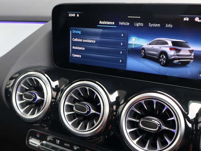 MERCEDES-BENZ GLA Photo 50