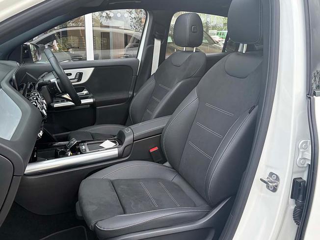 MERCEDES-BENZ GLA Photo 39