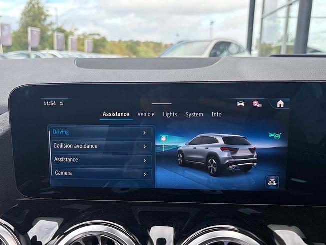 MERCEDES-BENZ GLA Photo 40