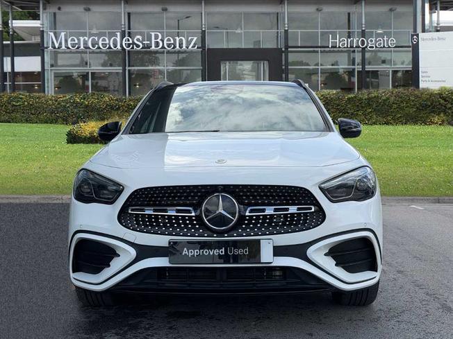 MERCEDES-BENZ GLA Photo 10
