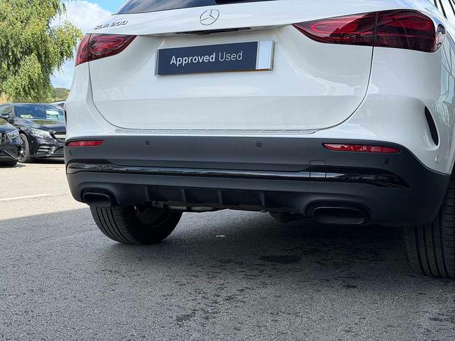 MERCEDES-BENZ GLA Photo 20