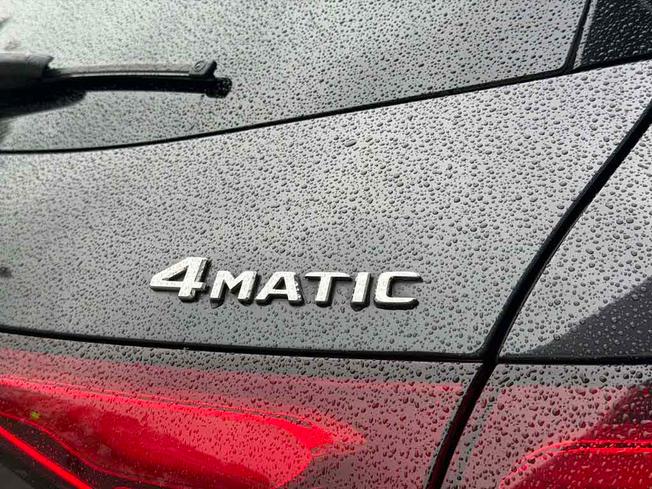 MERCEDES-BENZ Glc Photo 19