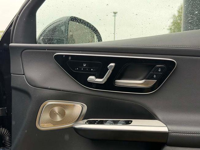 MERCEDES-BENZ Glc Photo 22