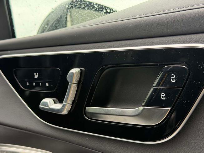 MERCEDES-BENZ Glc Photo 23