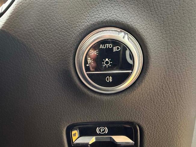 MERCEDES-BENZ Glc Photo 26