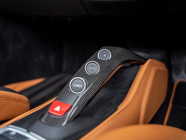 FERRARI 488 Spider Photo 33
