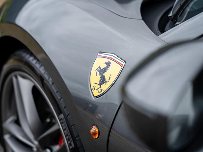 FERRARI 488 Spider Photo 35
