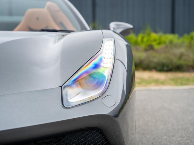 FERRARI 488 Spider Photo 45