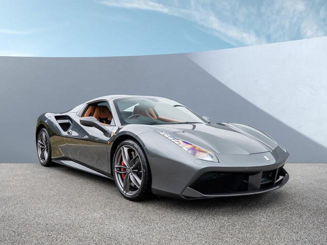 FERRARI 488 Spider Photo 9