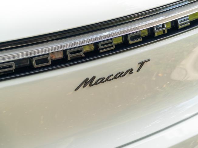 PORSCHE Macan Photo 43
