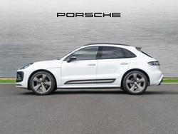 PORSCHE Macan Photo 5