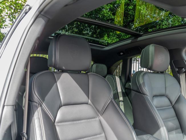 PORSCHE Macan Photo 9