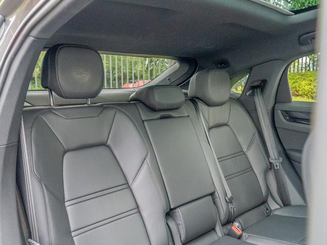 PORSCHE Cayenne Photo 10