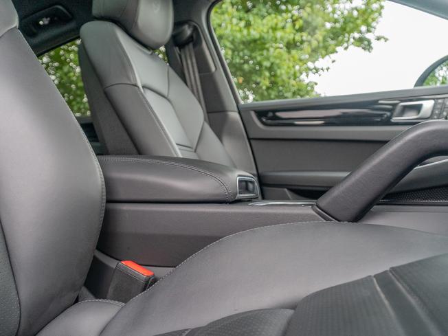 PORSCHE Cayenne Photo 14