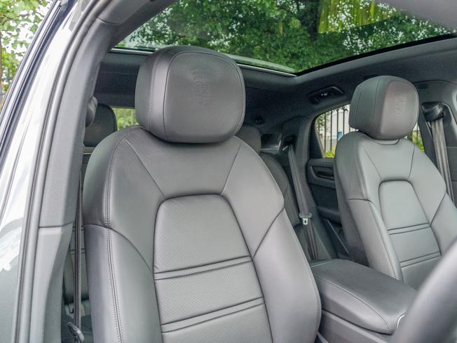 PORSCHE Cayenne Photo 9