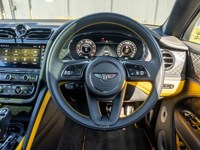 BENTLEY Bentayga Photo 19