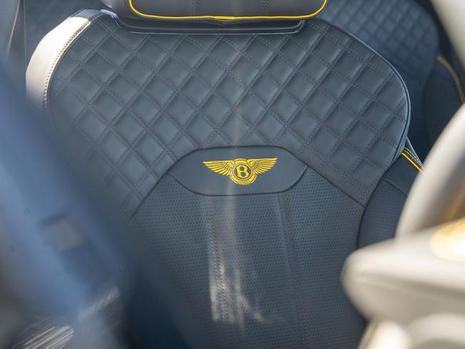 BENTLEY Bentayga Photo 23