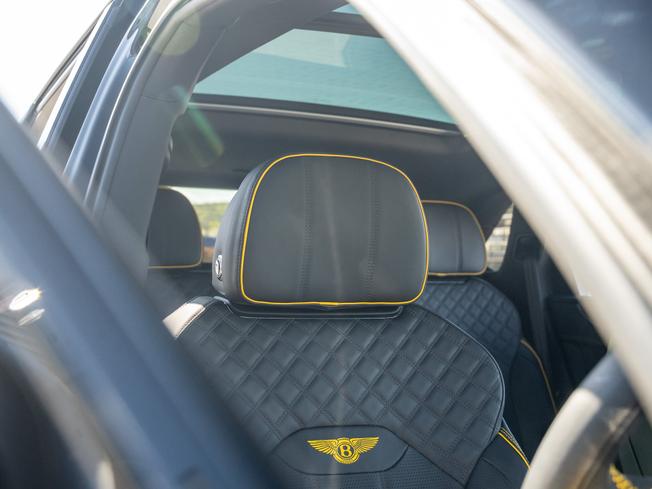 BENTLEY Bentayga Photo 24