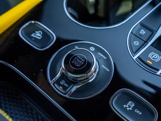 BENTLEY Bentayga Photo 33