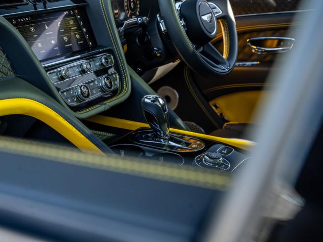 BENTLEY Bentayga Photo 41