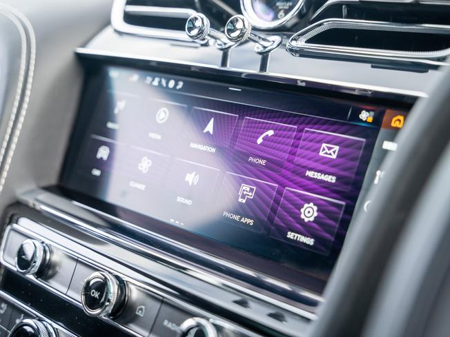 BENTLEY Bentayga Photo 10