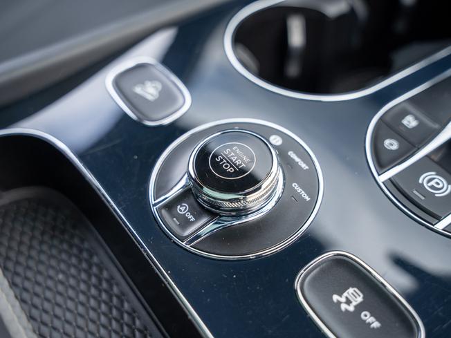 BENTLEY Bentayga Photo 28