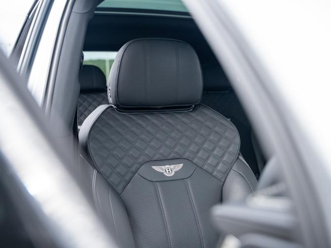 BENTLEY Bentayga Photo 33