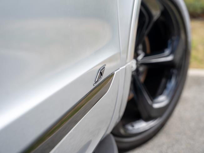 BENTLEY Bentayga Photo 41