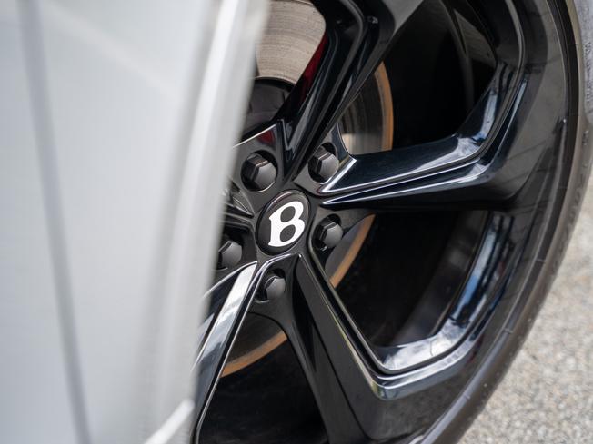 BENTLEY Bentayga Photo 42