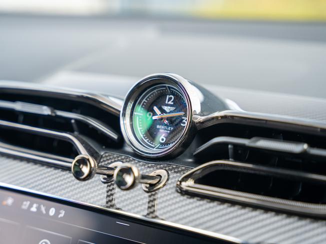 Bentley Bentayga Photo 18