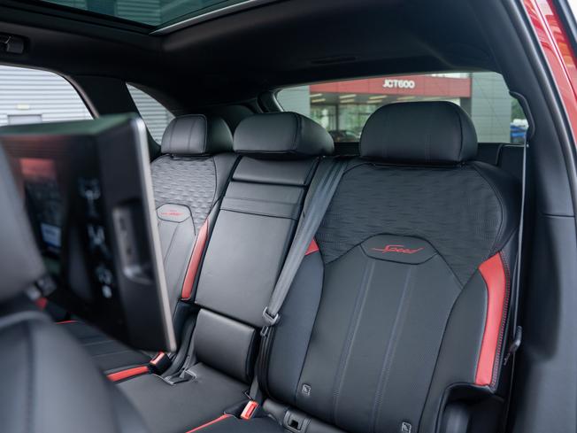Bentley Bentayga Photo 19