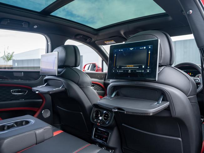 Bentley Bentayga Photo 22