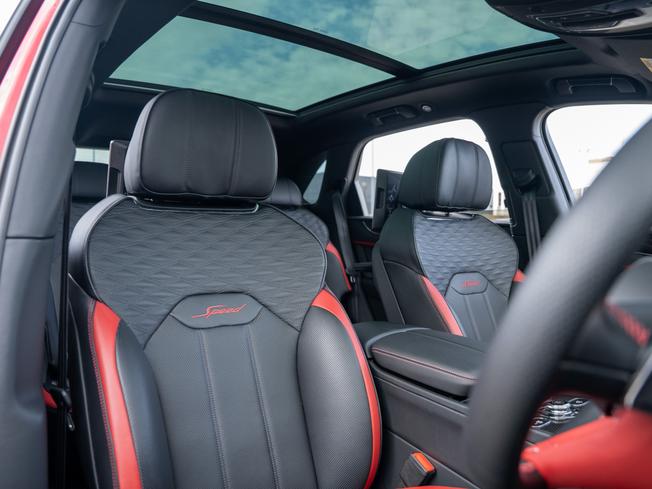 Bentley Bentayga Photo 24