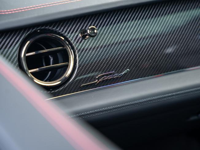 Bentley Bentayga Photo 39