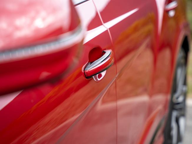 Bentley Bentayga Photo 50