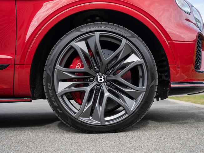 Bentley Bentayga Photo 6