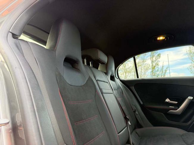MERCEDES-BENZ A Class Photo 8