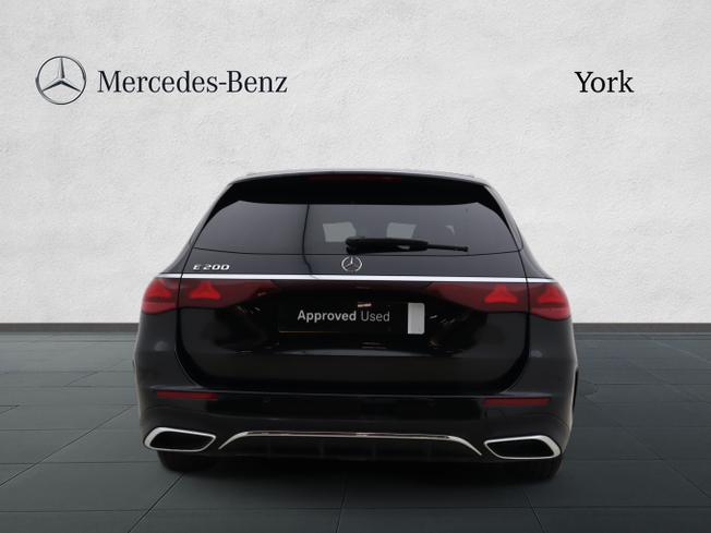 MERCEDES-BENZ E Class Photo 11