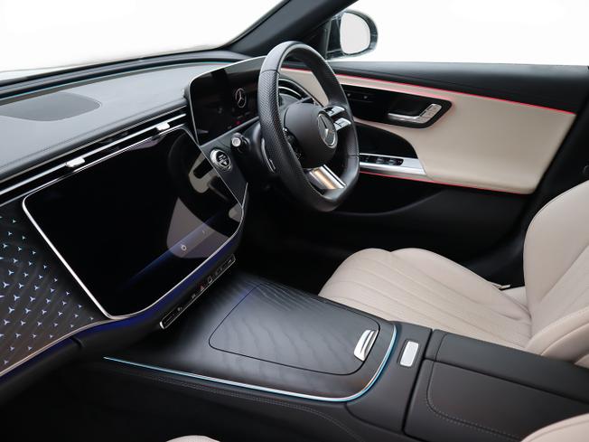 MERCEDES-BENZ E Class Photo 3