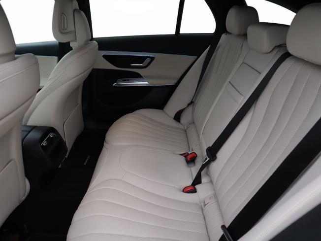 MERCEDES-BENZ E Class Photo 8