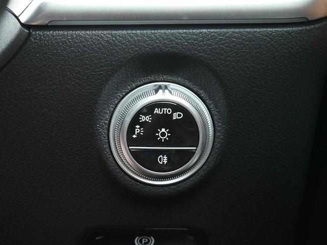 MERCEDES-BENZ Cle Photo 31