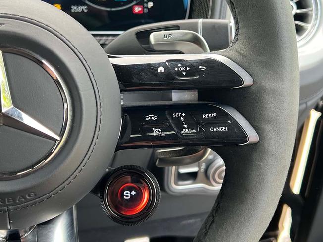 Mercedes-Benz G Class Photo 26