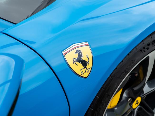 FERRARI SF90 Spider Photo 33