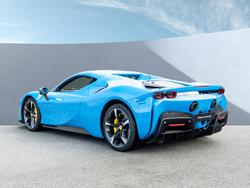 FERRARI SF90 Spider Photo 4