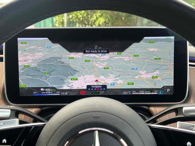 MERCEDES-BENZ Eqs Photo 46